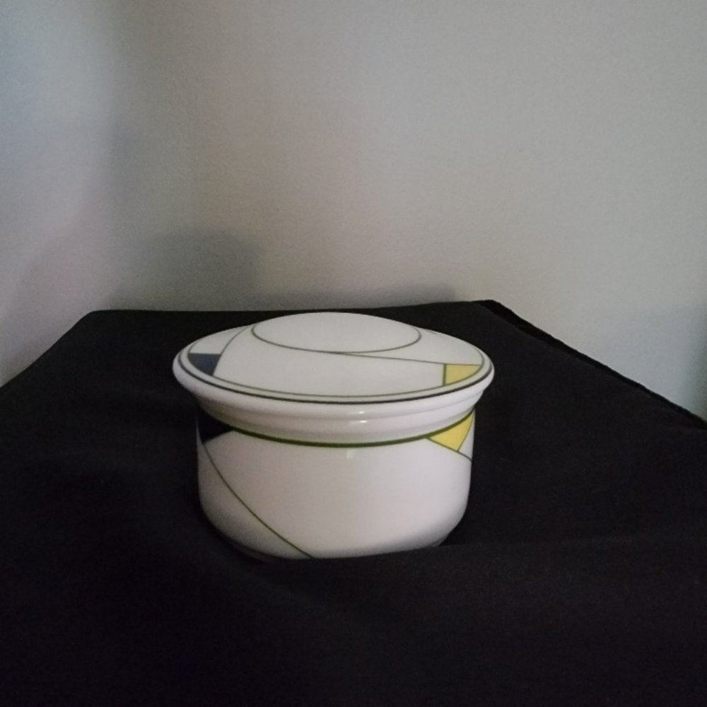 Vintage Villeroy & Boch Porcelain TRIO Trinket Box